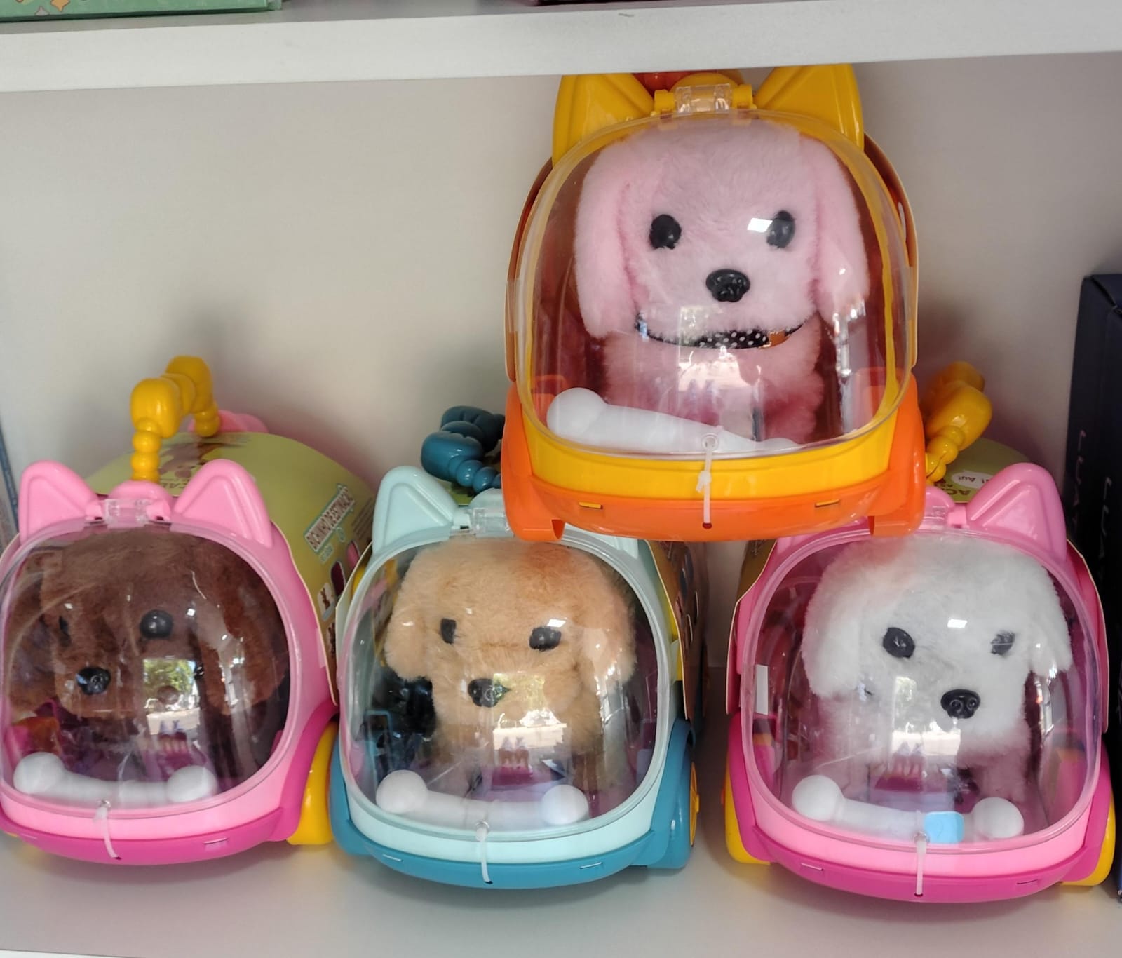 Cachorrinho de pelucia