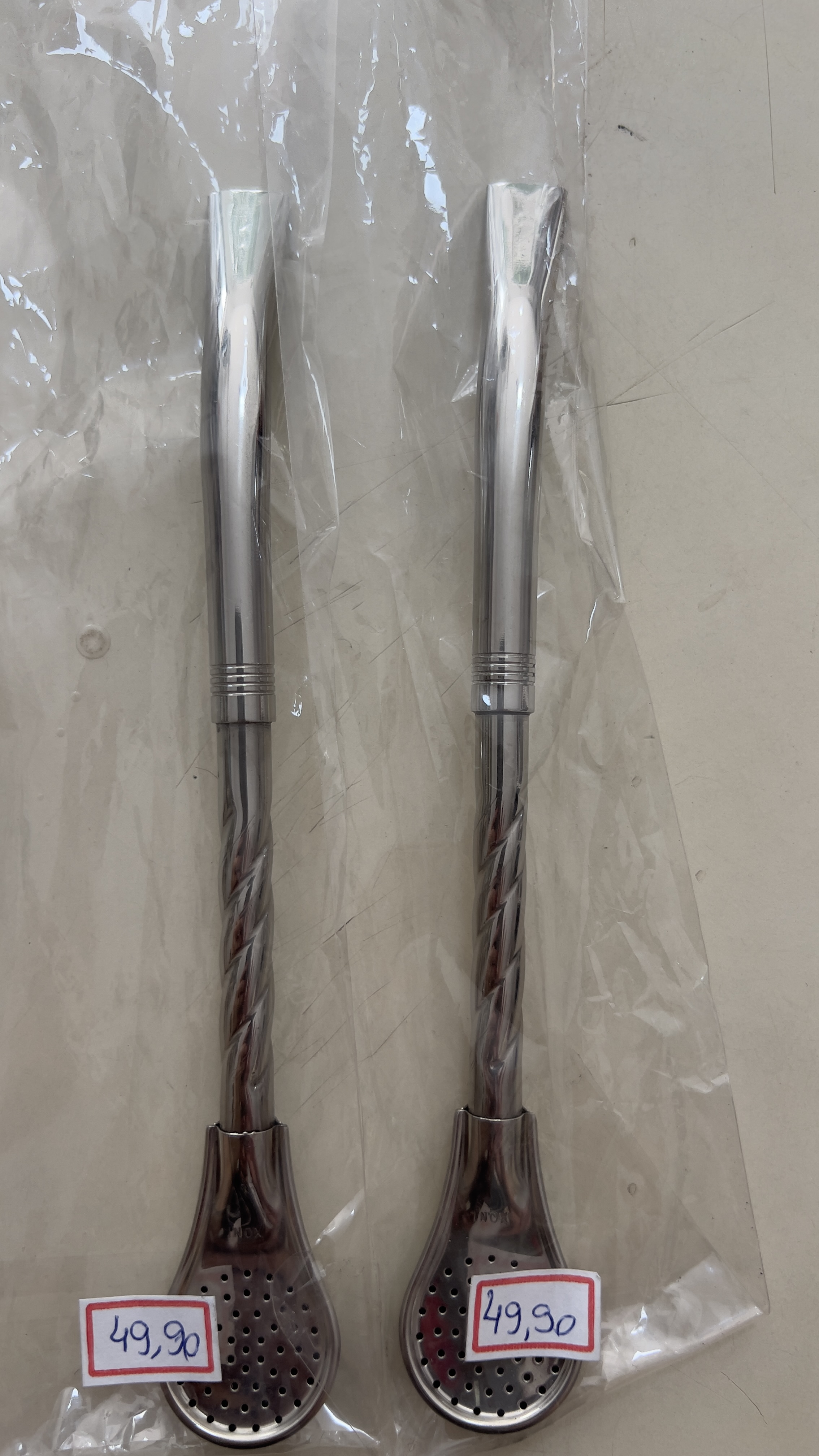 Bomba de inox pequena